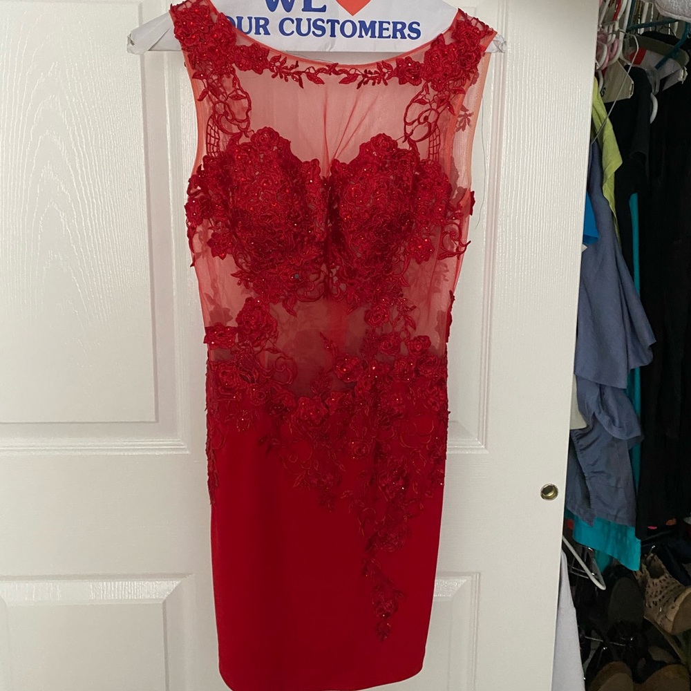 I'm selling a beautiful size 2 red dress!